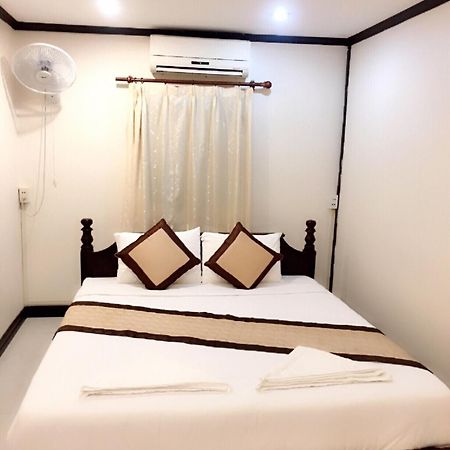 Vientiane Backpackers Hostel Ngoại thất bức ảnh