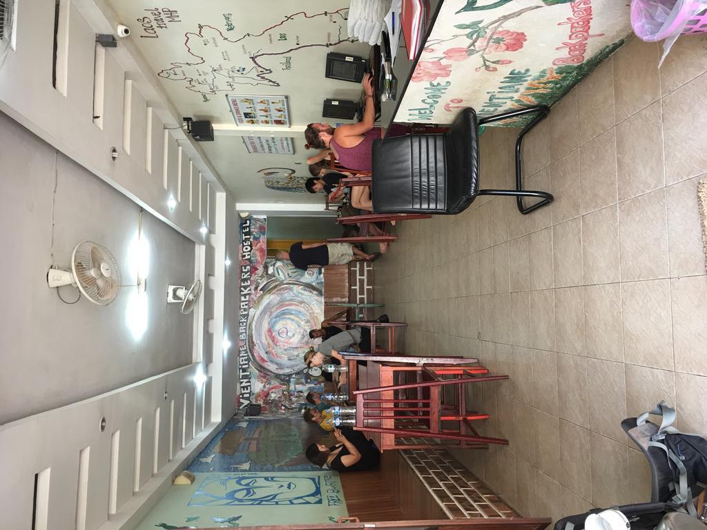 Vientiane Backpackers Hostel Ngoại thất bức ảnh