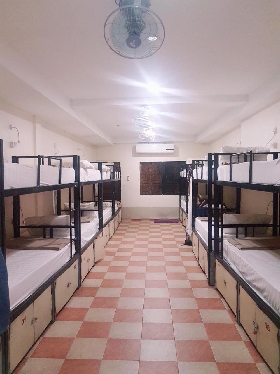 Vientiane Backpackers Hostel Ngoại thất bức ảnh